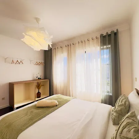 Casa Campos - Refresh - 2-bedroom דירה